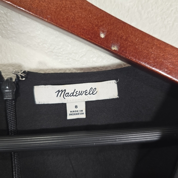 Madewell V Neck Tulip Sleeve Mini Dress in French Rose Black Red Floral Womens 8 - Picture 7 of 10